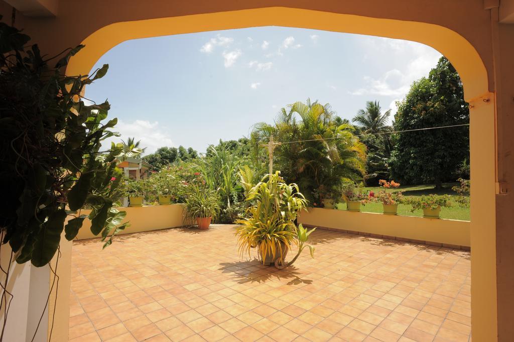 Au Domaine Des Bougainvilliers Villa Sainte-Rose Buitenkant foto