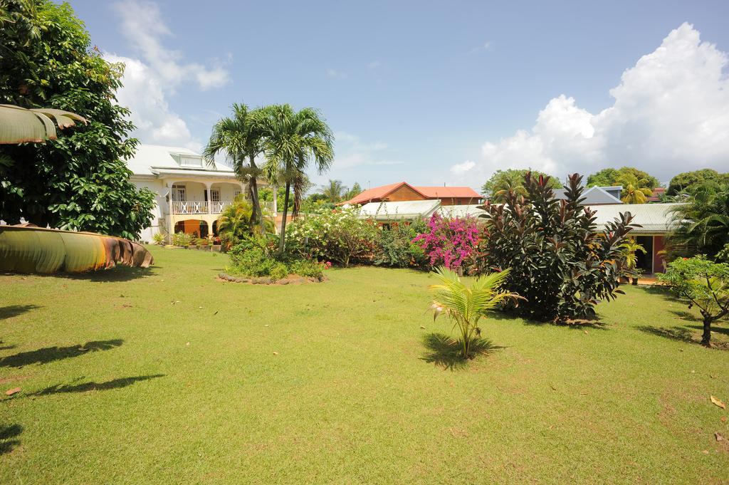 Au Domaine Des Bougainvilliers Villa Sainte-Rose Buitenkant foto